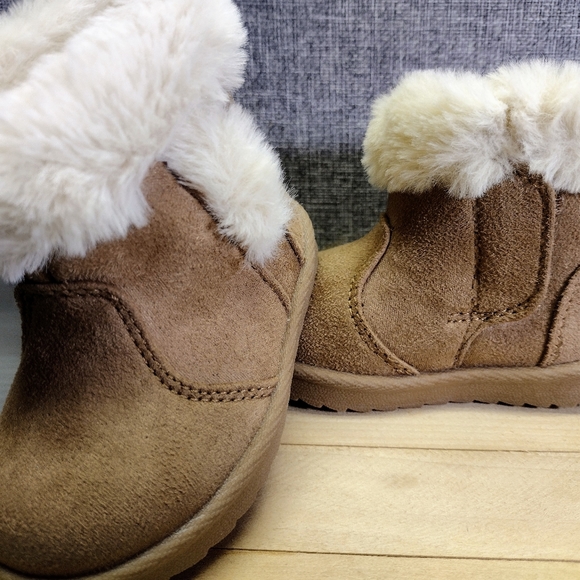 Wonder Nation Baby Girl Faux Fur/Faux Suede Faux Shearling Toddler Boots Size 3 - Picture 5 of 14